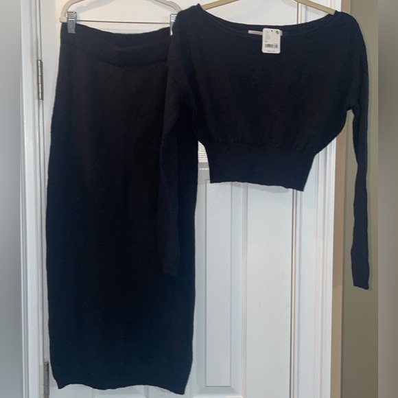 Free People Siobhan Sweater Set NWT - Picture 2 of 2